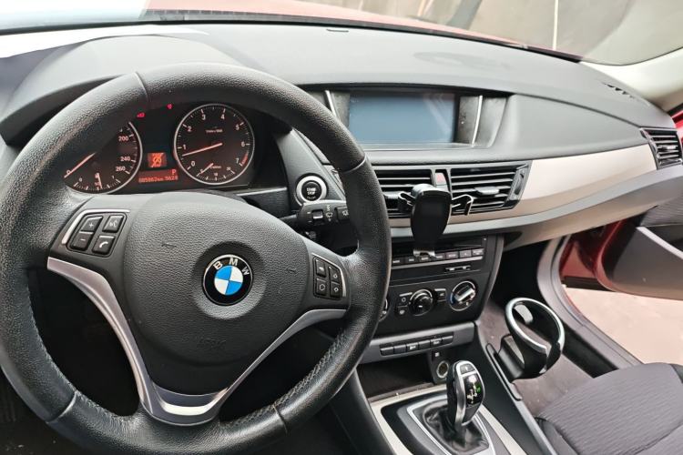 Used BMW X1 2014 sDrive18i Fashion Model Center Console