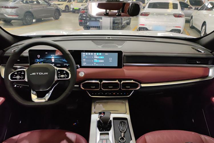 Used JETOUR X70 PLUS 2024 Champion Edition 1.5T DCT Champion MAX+ 5-seater