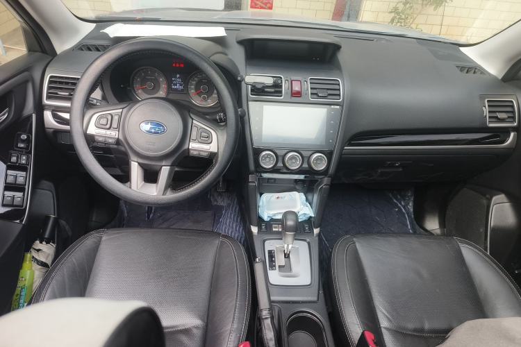 Used Subaru Forester 2016 2.0i Luxury Navigation Edition
