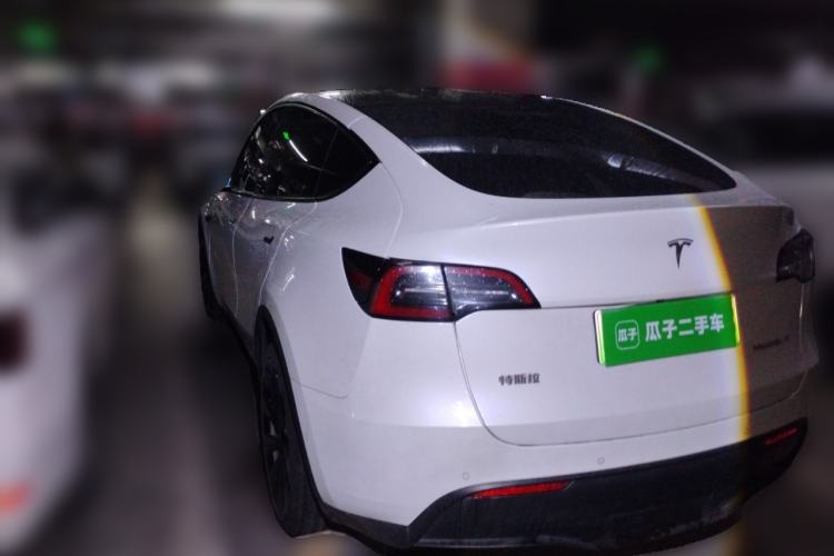 Used Tesla Model Y 2021 Long-Range All-Wheel-Drive Version 3D7
