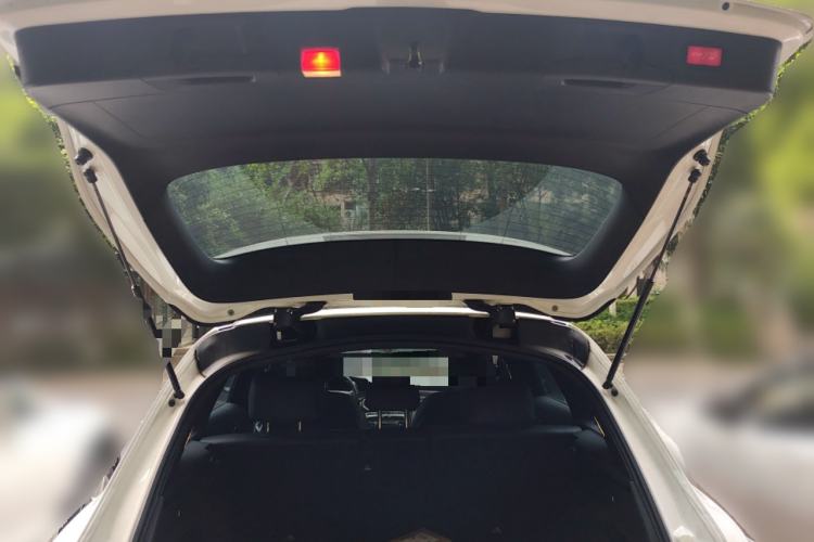 Used Mercedes-Benz GLC 2018 GLC 260 4MATIC Luxury Model Trunk