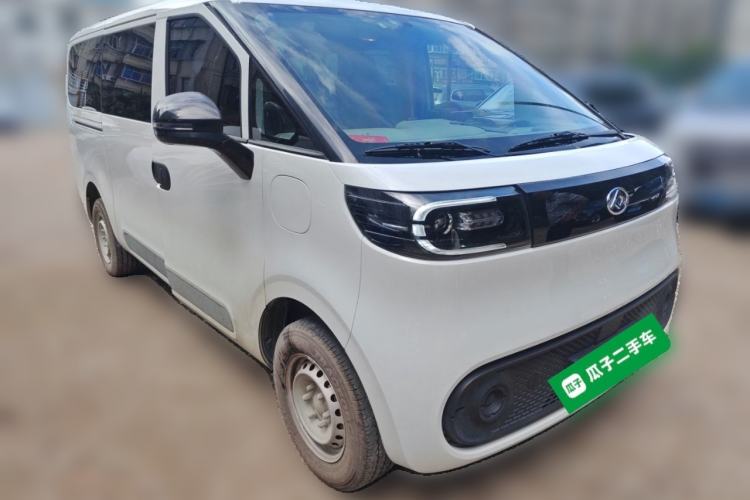 Used SAIC MAXUS Dana V1 2024 V1 Short Wheelbase Low-Roof Multi-Function Version (51 kWh)
