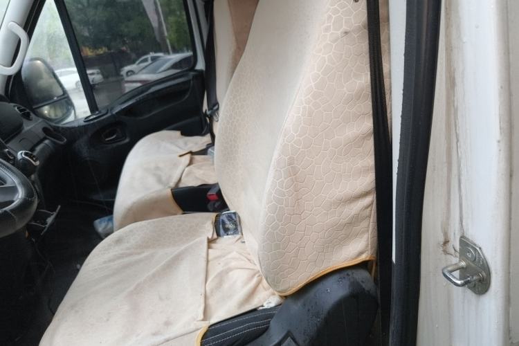 Used Iveco Eurocargo 2021 2.0T Manual Super-Rui Short Wheelbase Low-Roof Side-Hinged Door F1A Left Rear Seat