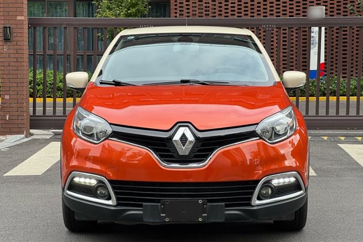 Used Renault Captur 2015 1.2T Automatic Luxury First Edition
