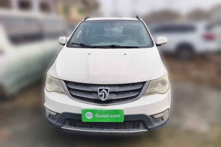 Used Baojun 730 2014 1.5L manual Comfort ESP version 7 seats
