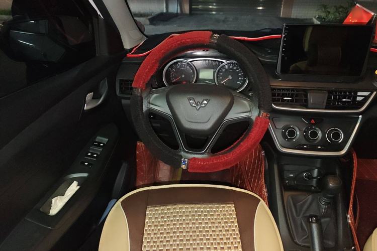 Used Wuling Hongguang S3 2018 1.5L Manual Standard Version China V Standard