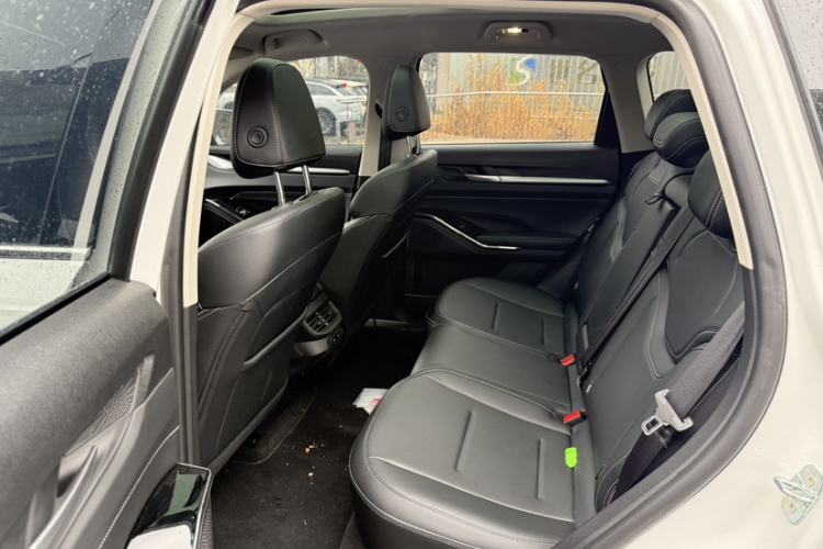 Used Haval H6 2024 1.5T Two-Wheel-Drive Classic Edition
