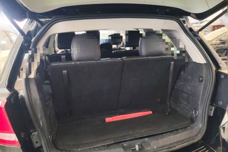 Used Dodge Journey  Trunk