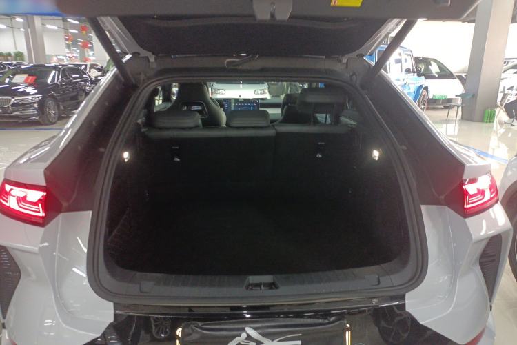 Used BYD Song L EV 2025 Intelligent Driving Version 662 km LiDAR Excellence Edition