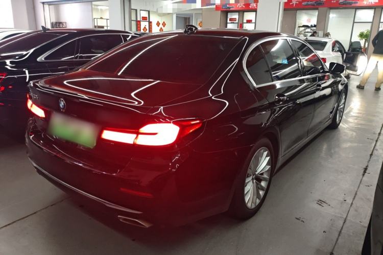 Used BMW 5 Series New Energy 2022 535Le Luxury Package
