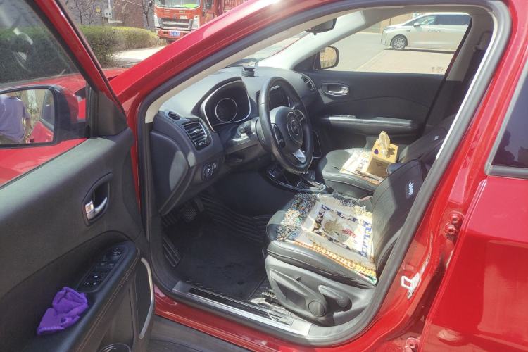 Used Jeep Compass 2019 220T Automatic Family Edition
