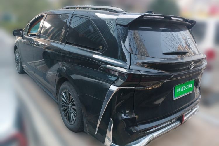 Used Toyota SIENNA 2024 2.5L Hybrid Comfort Edition