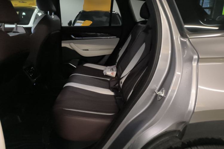 Used Geely Auto Monjaro L 2021 2.0TD DCT EVO Two-Wheel Drive Prestige Version Left Rear Seat