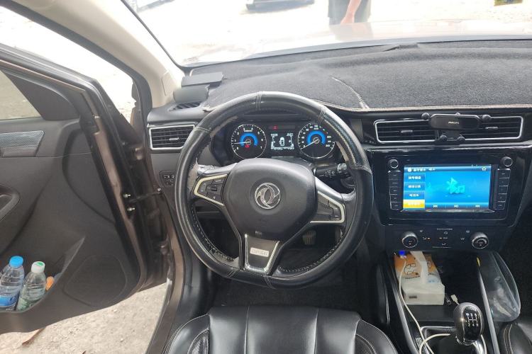 Used Dongfeng Fengon 580 2016 1.8L Manual Comfort Model
