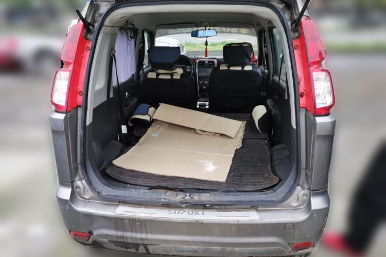 Used Suzuki Wagon R X5 2013 Cruise Edition 1.4L VVT Luxury Model China IV Standard Trunk