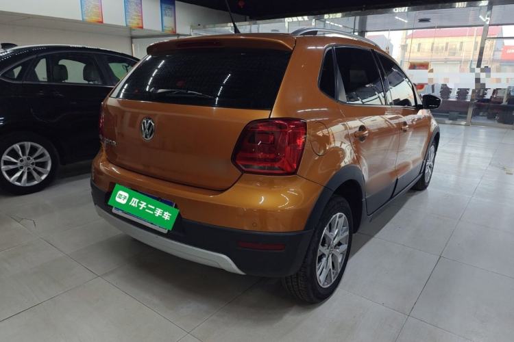 Used Volkswagen Polo 2018 1.5L Cross Polo Automatic
