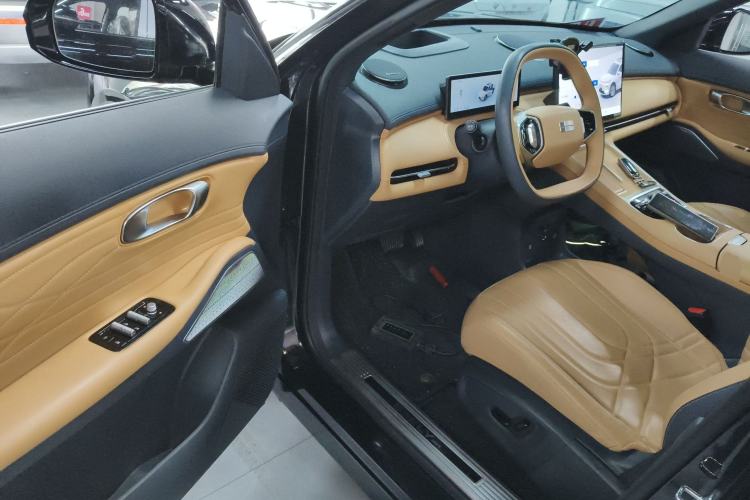 Used Geely Galaxy Xingjian 7 EM-i 2025 120km Exploration+ Version Driver Seat