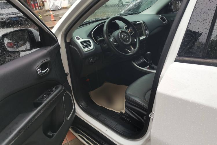 Used Jeep Compass 2017 200T Automatic Family Edition