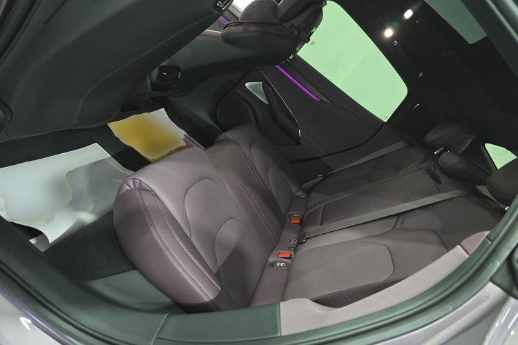 Used Xiaomi Auto SU7 2024 Four-Wheel Drive Ultra-Long Range Advanced Intelligent Driving Max Edition