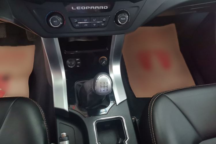 Used Leopaard Q6 2015 2.4L Manual 4x4 Excellence Edition