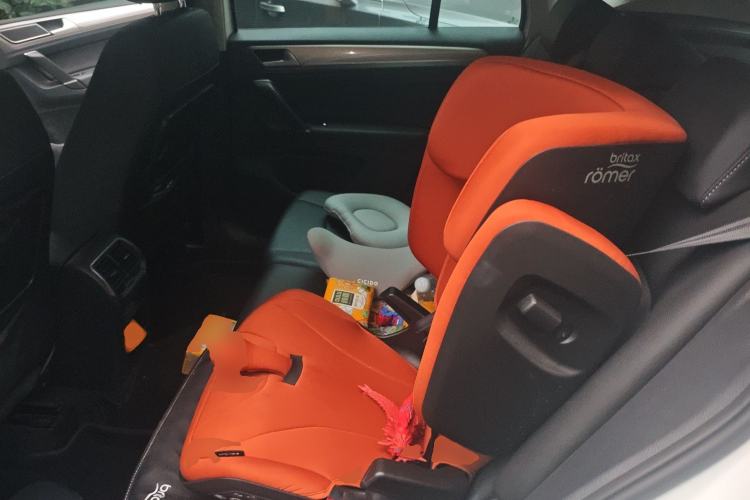 Used Volkswagen Golf Sportsvan 2019 280TSI Automatic Trendy Edition China V Standard Left Rear Seat