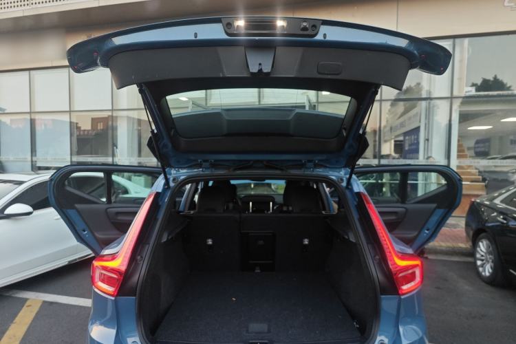 Used Volvo XC40 2023 B3 Smart & Stylish Edition