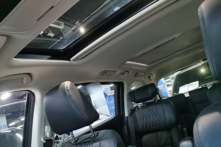 Used Honda Elysion 2022 2.0L eHEV Luxury First Edition
