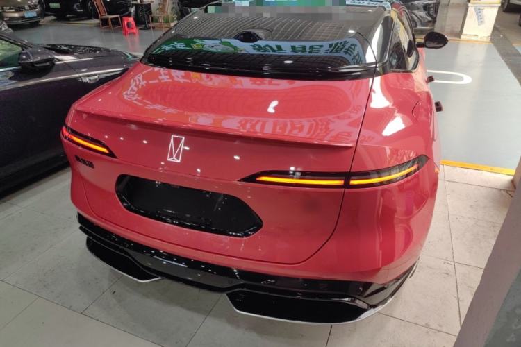 Used Avatr 06 2025 Pro Range-Extended Edition Rear Right 45 Deg