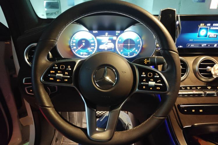 Used Mercedes-Benz GLC 2021 GLC 260 L 4MATIC Luxury Model Steering Wheel