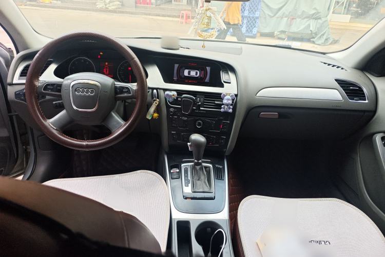 Used Audi A4L 2012 2.0 TFSI automatic standard version