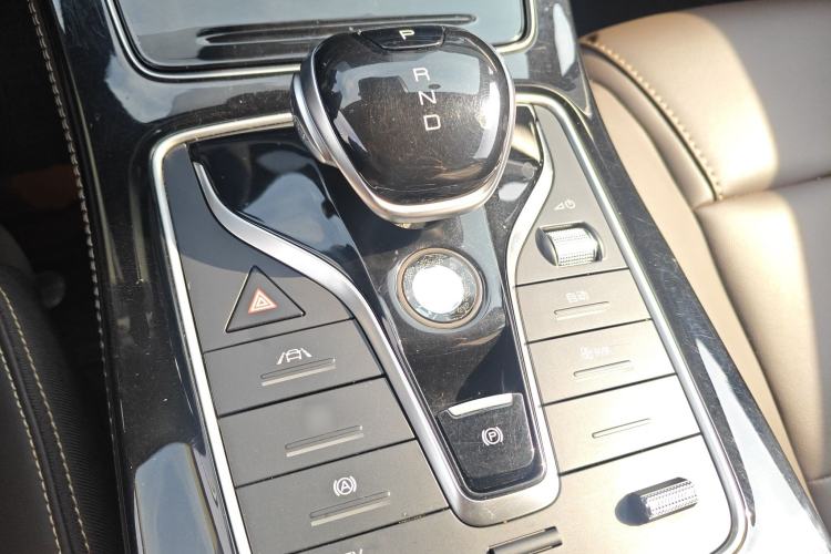 Used BYD Song MAX New Energy 2022 DM-i 105KM Flagship Model Gear Lever