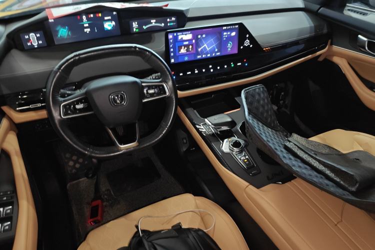 Used CHANGAN UNI-K 2021 2.0T Excellence Edition Center Console