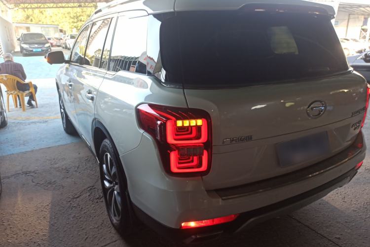 Used GAC Trumpchi GS8 2017 320T Two-Wheel Drive Luxury Smart Connectivity Version (7 Seats)
