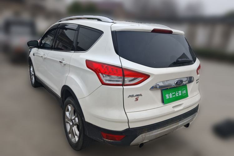 Used Ford Kuga 2015 2.0L GTDi Four-Wheel-Drive Sport Model