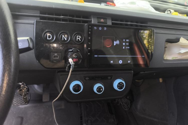 Used Farizon Xingxiang V 2023 V6E Guoxuan Hi-Tech 38.7 kWh Value Edition Audio And AC Panel