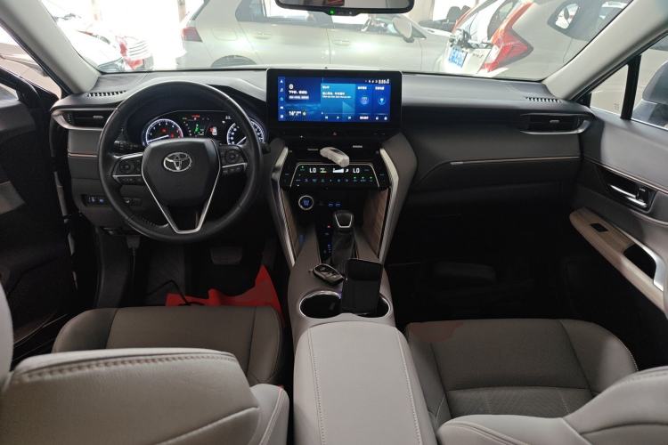 Used Toyota Harrier 2022 2.0L CVT Two-Wheel Drive Deluxe Edition
