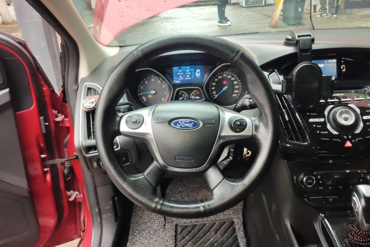 Used Ford Focus 2012 Hatchback 1.6L Automatic Fashion Edition