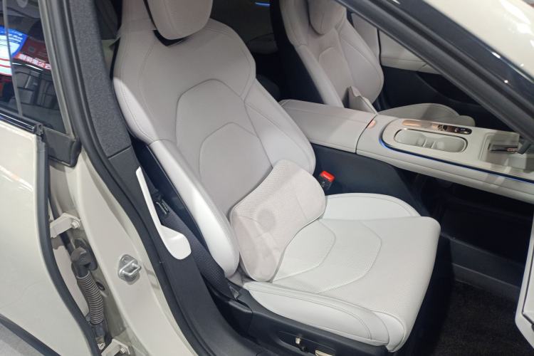 Used Xiaomi Auto SU7 2024 Rear-Drive Standard Founder Edition Right Front Seat