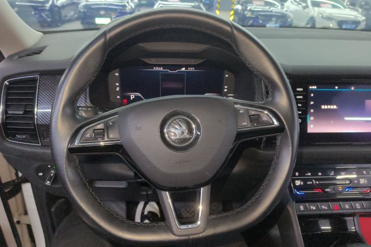 Used Skoda Kodiaq GT 2019 TSI330 Two-Wheel-Drive Luxury Edition China VI Standard Steering Wheel