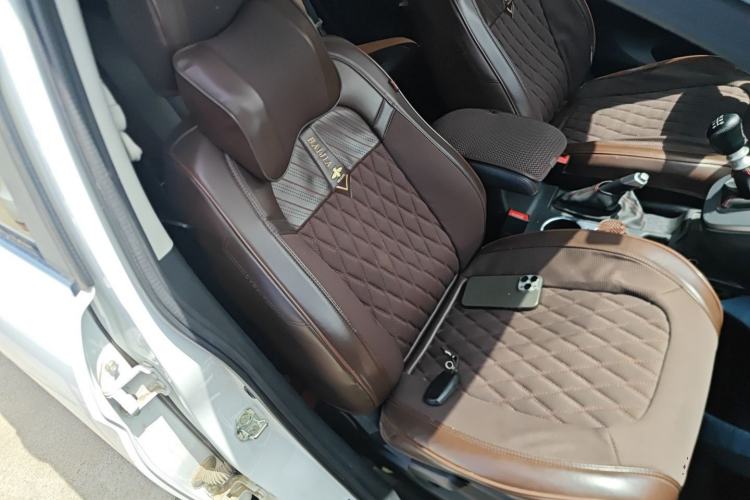 Used Haval M6 2019 1.5T Manual Two-Wheel Drive Urban Version China VI Standard
