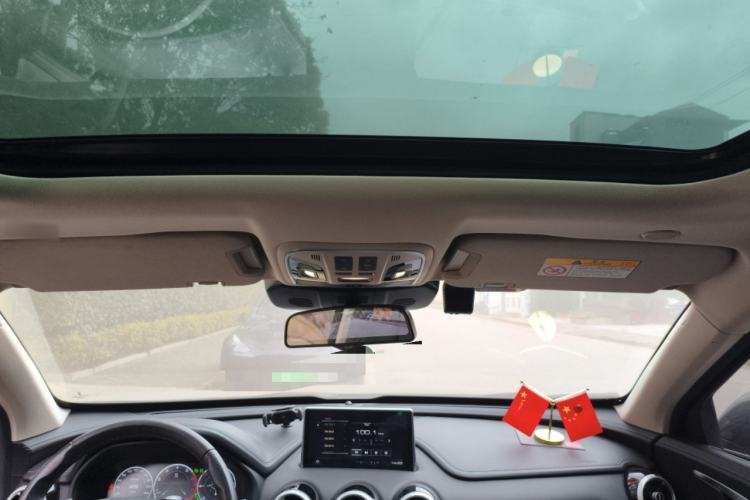 Used Wey VV7 2019 Upgraded Model 2.0T Flagship Version China VI