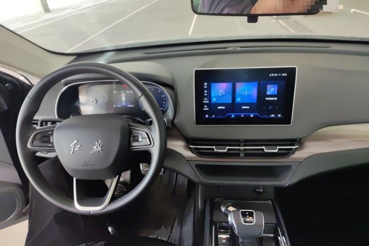 Used Hongqi E-QM5 2024 450km Range Commuter Version
