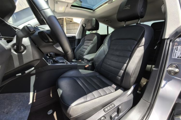 Used Volkswagen FAW-Volkswagen CC 2023 380TSI Striking Edition
