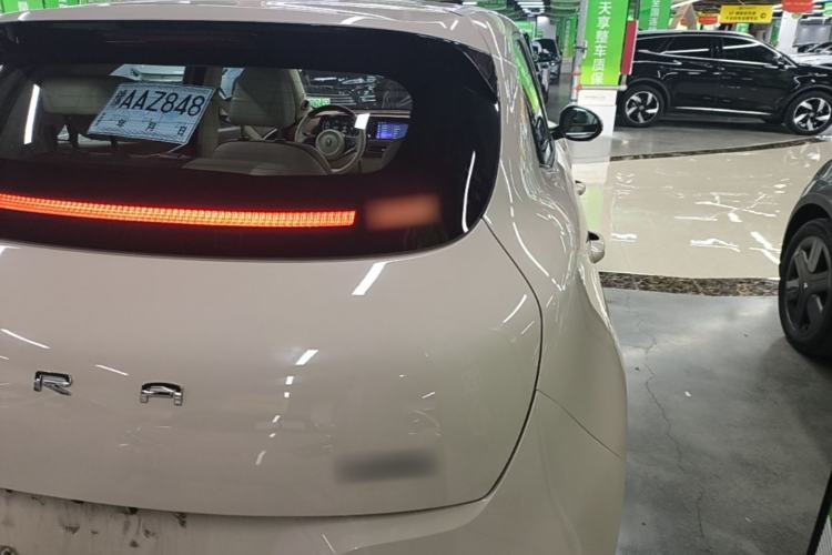 Used ORA Good Cat 2023 401 km Standard Range Premium Version Lithium Iron Phosphate
