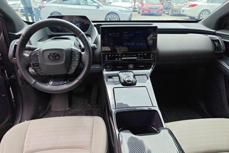 Used Toyota GAC bZ4X 2022 Long-Range Pro Center Console
