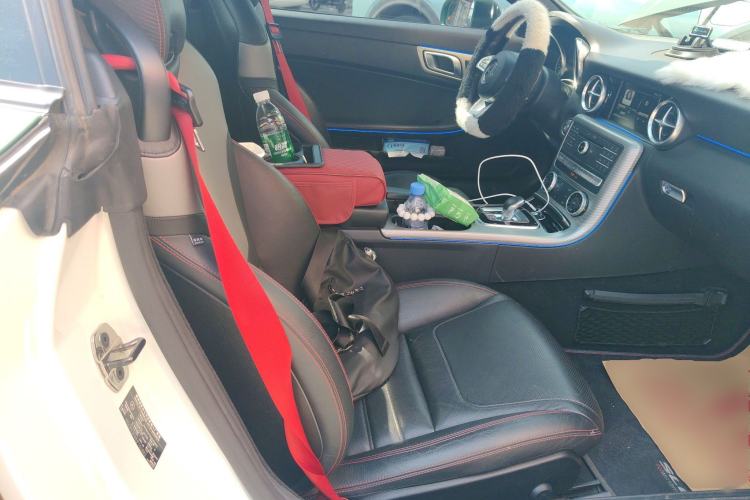 Used Mercedes-Benz SLC 2018 SLC 260 Zhu Yan Special Edition Left Rear Seat