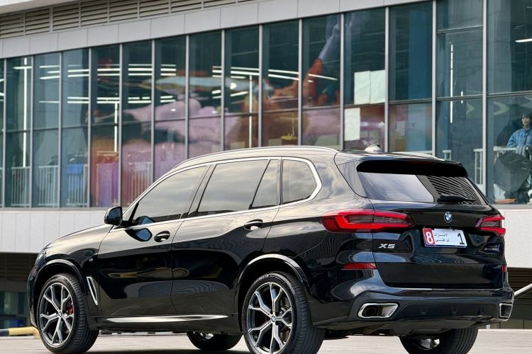 Used BMW X5 2022 xDrive 40Li M Sport Package
