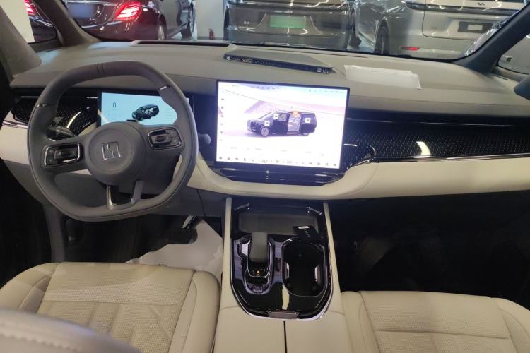 Used Zeekr 009 2024 7-Seater Walk-Through Version Four-Wheel Drive 108 kWh Center Console