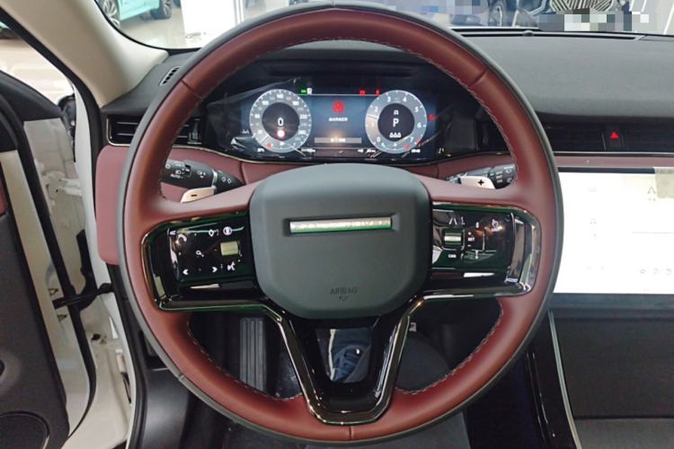 Used Land Rover Range Evoque 2024 Aurora L 249 PS Prestige Light-Chasing Edition
