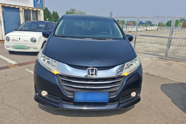 Used Honda Odyssey 2015 Updated Version 2.4L Smart Edition Front